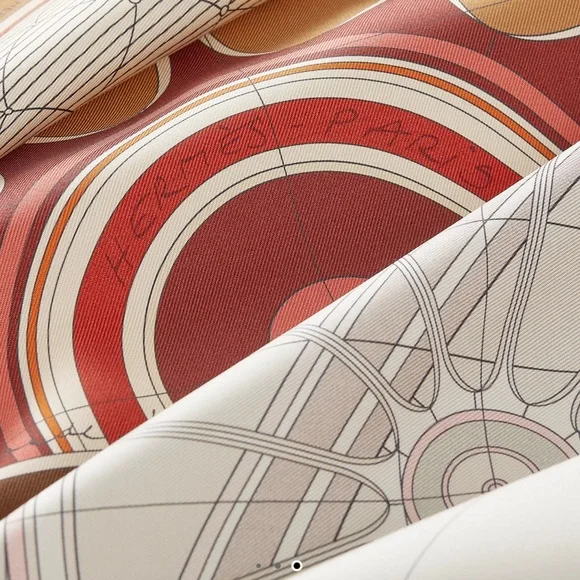 HERMES PETIT DUC DOUBLE FACE SCARF 90 SILK TWILL - Picture 10 of 11